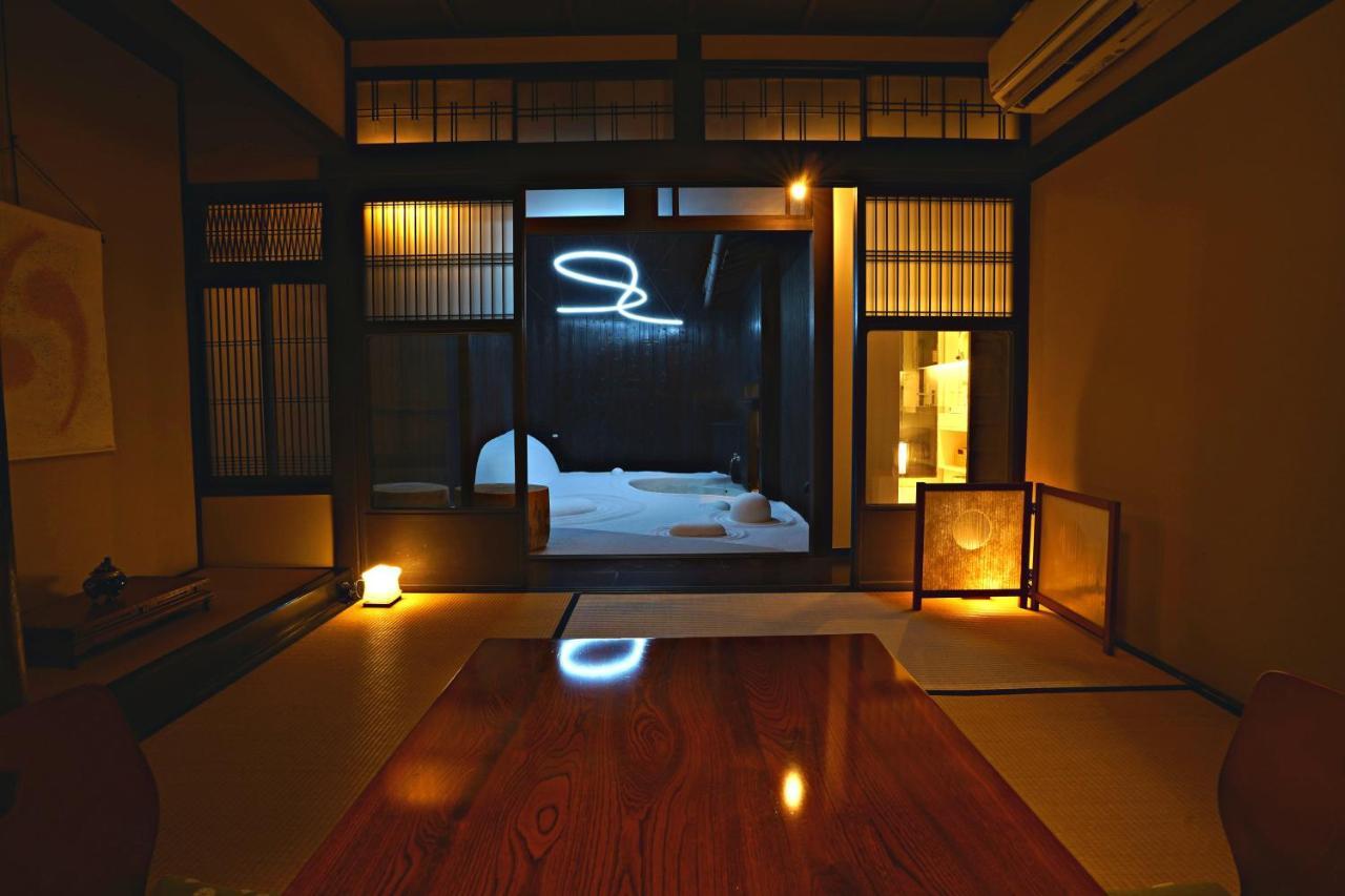Kiraku Kyoto Aneyakoji Villa Exterior photo